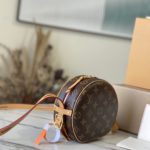 Louis Vuitton Overseas Duty-Free Bag - Image 4