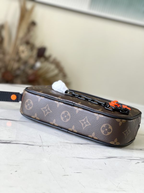 Louis Vuitton Virgil Abhol Chain Clutch Bag - Image 4