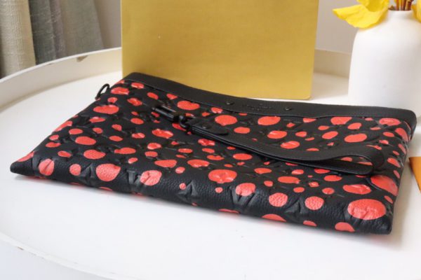 Louis Vuitton New Pochette To-Go Clutch Bag - Black/Red - Image 3