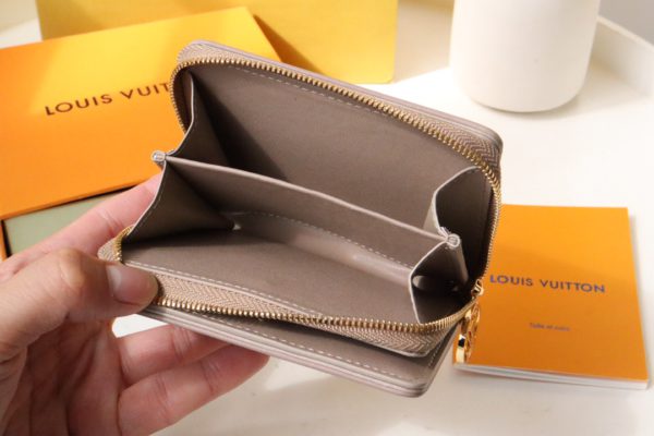 Louis Vuitton Lou Coussin Wallet - Cream - Image 2