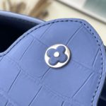 Louis Vuitton Crocodile Pattern Capucines Handbag - Fog Blue - Image 2