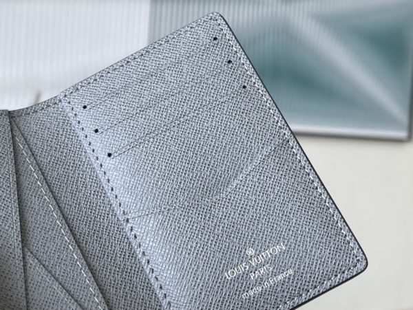 Louis Vuitton Cross Pattern Green Pocket Wallet - Image 2