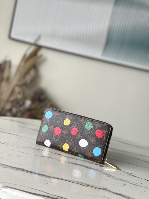 Louis Vuitton Zippy Zipper Polka Dot Wallet - Image 9