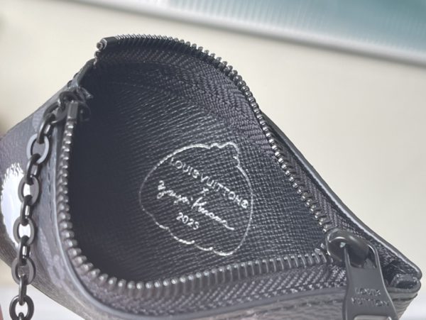 Louis Vuitton Key Case Wallet - Image 8