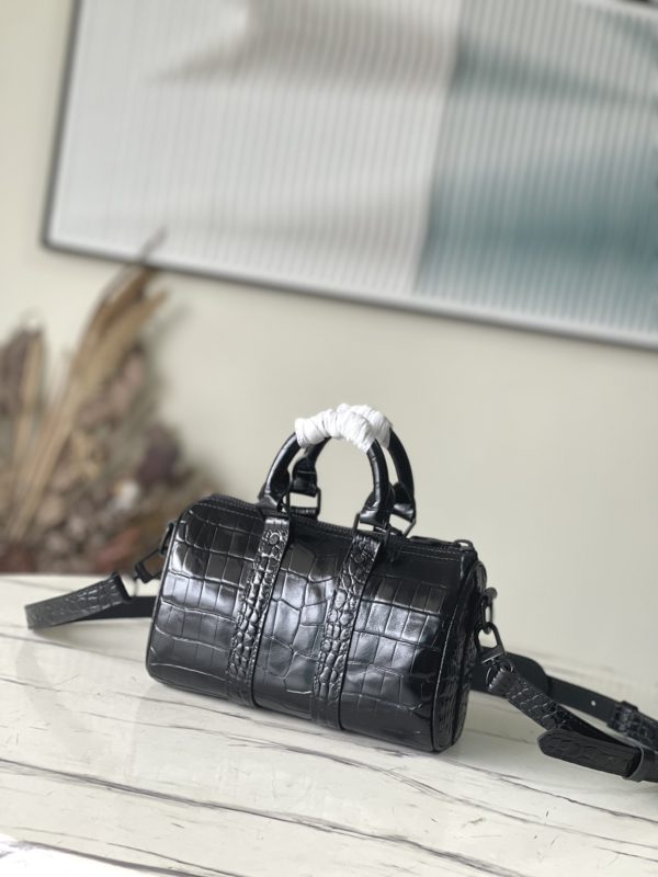 Louis Vuitton Black Crocodile Pattern Men's Bag
