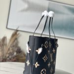 Louis Vuitton Neverfull Medium-Sized Handbag - Image 3