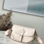 Louis Vuitton Diane Handbag - White