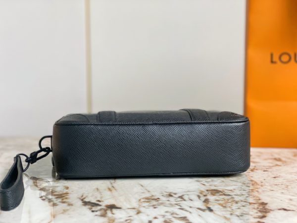 Louis Vuitton POCHETTE KASAI Clutch - Black - Image 3