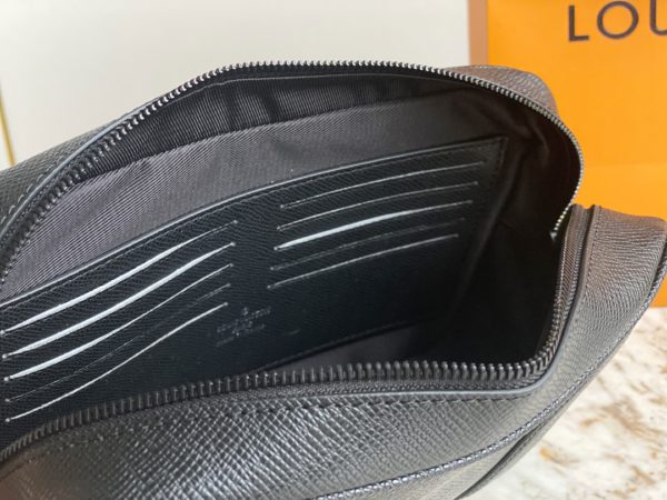 Louis Vuitton POCHETTE KASAI Clutch - Black - Image 2