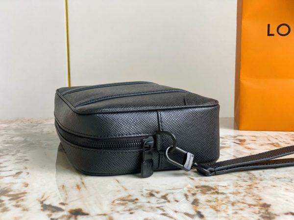 Louis Vuitton POCHETTE KASAI Clutch - Black - Image 4