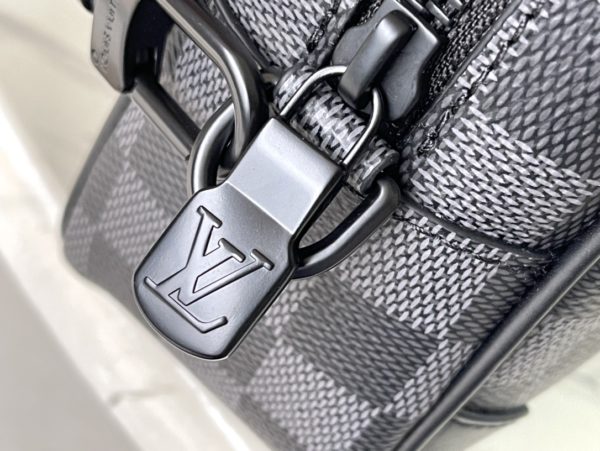 Louis Vuitton Pochette Kasai Clutch - Black Grid - Image 5