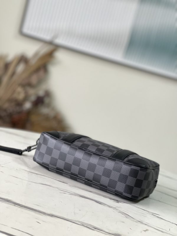 Louis Vuitton Pochette Kasai Clutch - Black Grid - Image 3