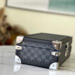 Louis Vuitton Heiger Blue 8-piece Watch Case - Image 3