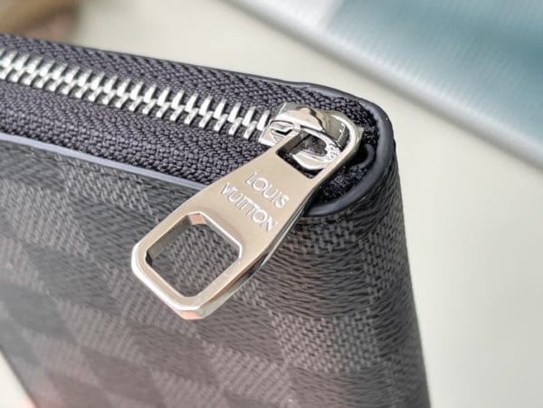 Louis Vuitton Haig Zippy Vertical Wallet - Image 8