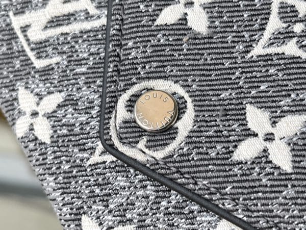 Louis Vuitton Victorine Wallet - Image 8