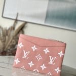 Louis Vuitton Silkscreen Daily Clutch - Pink