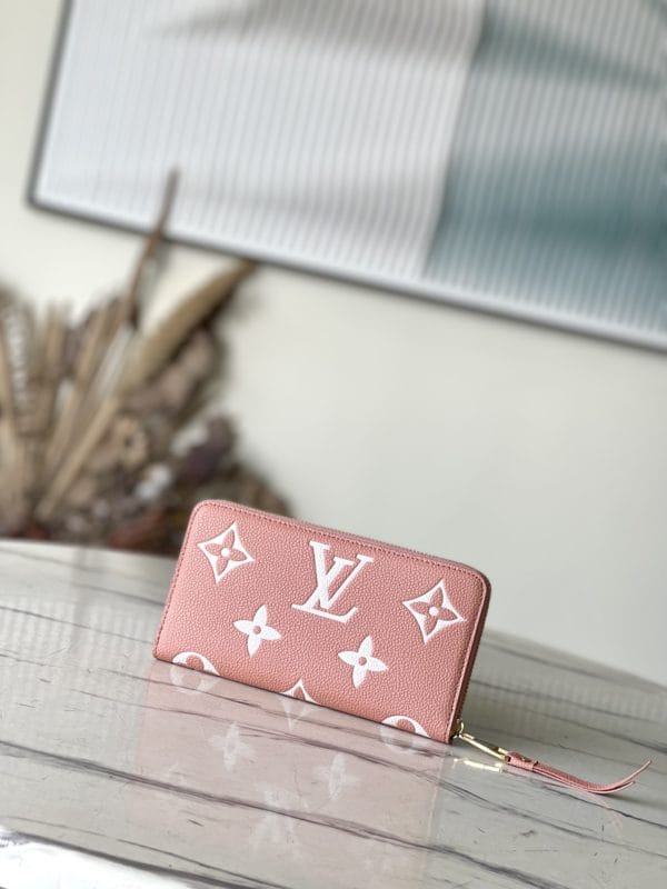 Louis Vuitton Zippy Zipper Wallet - Pink