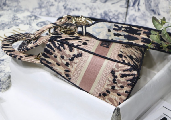 Dior Lady D Embroidery Series - Phantom Pink Light Gold - Image 4