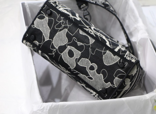 Dior Lady D-Lite Bag - White/Black - Image 3