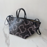 Burberry Beach Tote Bag - Black
