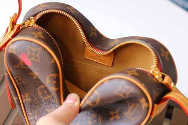 Louis Vuitton Boîte Chapeau Souple Handbag – Brown - Image 2