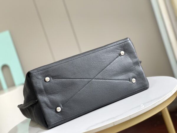 Louis Vuitton Carmel Hobo Tote Handbag – Black - Image 3