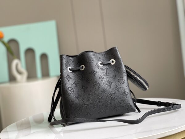 Louis Vuitton Bella Bucket Bag - Black - Image 4