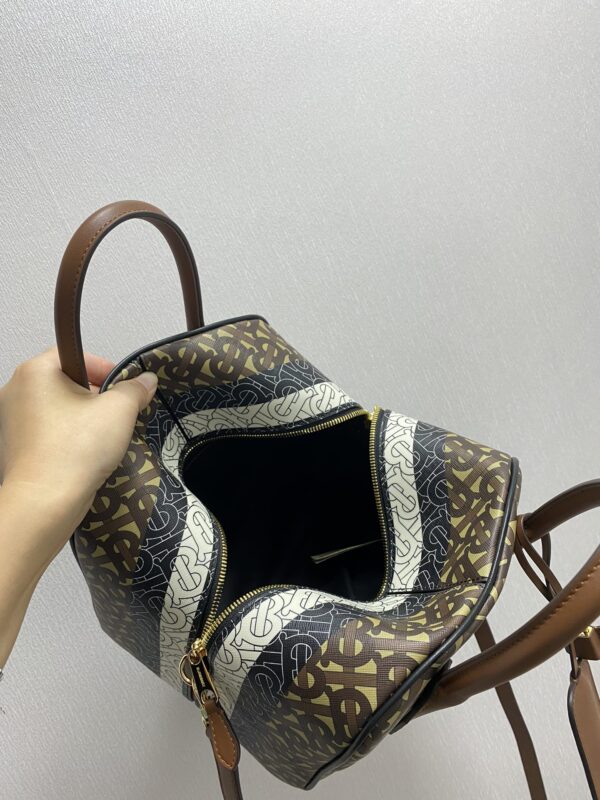 Burberry Cube - Cube HandBag - Image 5