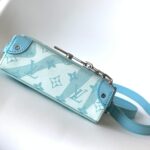 Louis Vuitton Steamer Wearable Wallet Handbag - Blue - Image 3