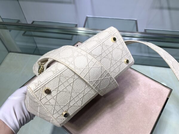 Dior Five-Grid Cannage Pattern D-Lite Handbag - White - Image 4