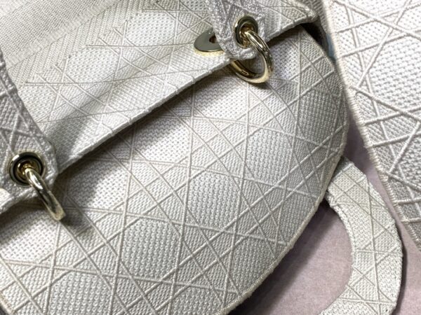 Dior Five-Grid Cannage Pattern D-Lite Handbag - White - Image 2