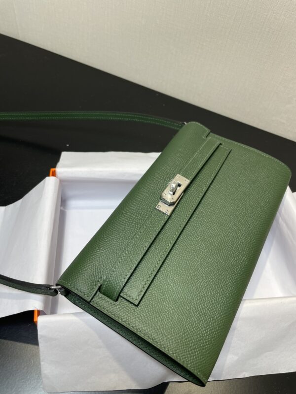 Hermes Kelly Crossbody Bag - British Green - Image 2