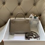 Hermes ck18 Mini 2nd Generation Handbag - Elephant Gray - Image 5