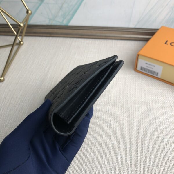Louis Vuitton Taurillon Brazza Wallet - Black - Image 4