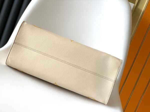 Louis Vuitton OnTheGo Medium Tote Bag - Vanilla Yellow - Image 4