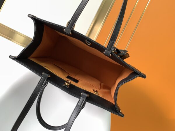 Louis Vuitton OnTheGo Medium Tote bag - Black - Image 3