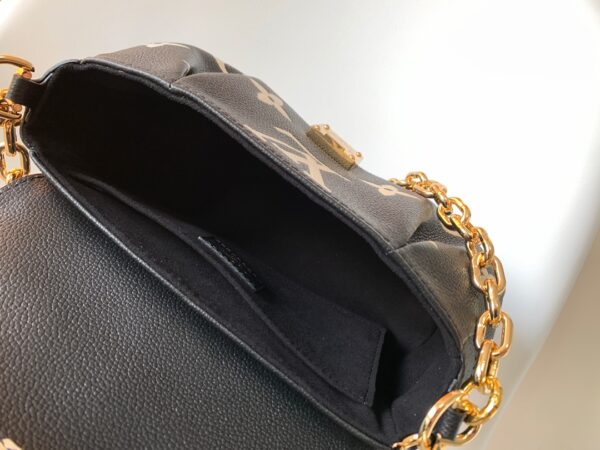 Louis Vuitton Monogram Favorite Handbag - Black - Image 5