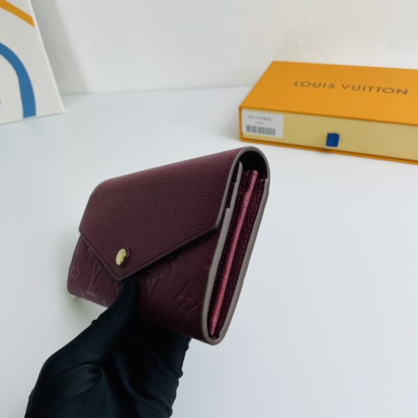Louis Vuitton Monogram Envelope Style Sarah Wallet - Fuchsia - Image 4