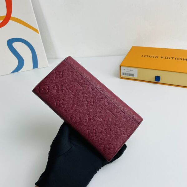 Louis Vuitton Monogram Envelope Style Sarah Wallet - Fuchsia - Image 5