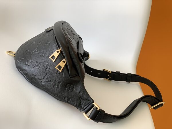 Louis Vuitton Bumbag Chest Bag - Black - Image 5