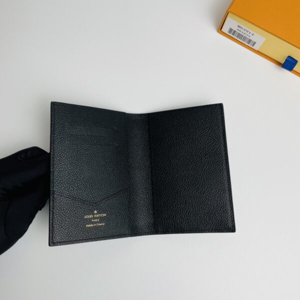 Louis Vuitton Monogram Empreinte Passport Holder Handbag - Image 3