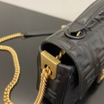 Fendi Baguette Chain Handbag - Black - Image 4