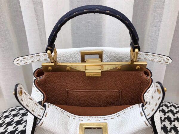 Fendi Peekabo Handbag - White - Image 3