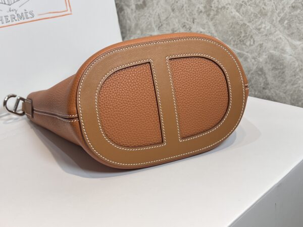 Hermes Pig Nose Vegetable Basket Bag - Golden Brown Silver Buckle - Image 4