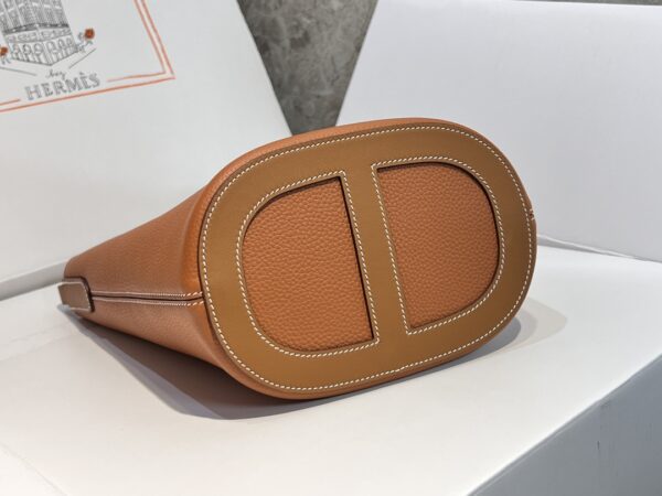 Hermes Pig Nose Vegetable Basket Bag - Golden Brown Gold Buckle - Image 4