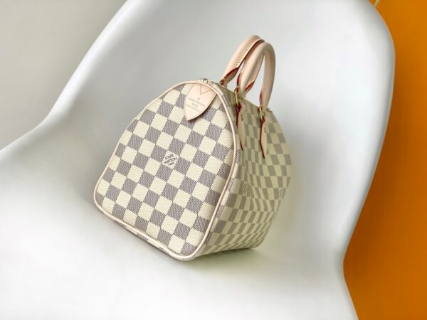 Louis Vuitton Speedy 25 Travel Handbag – White - Image 5