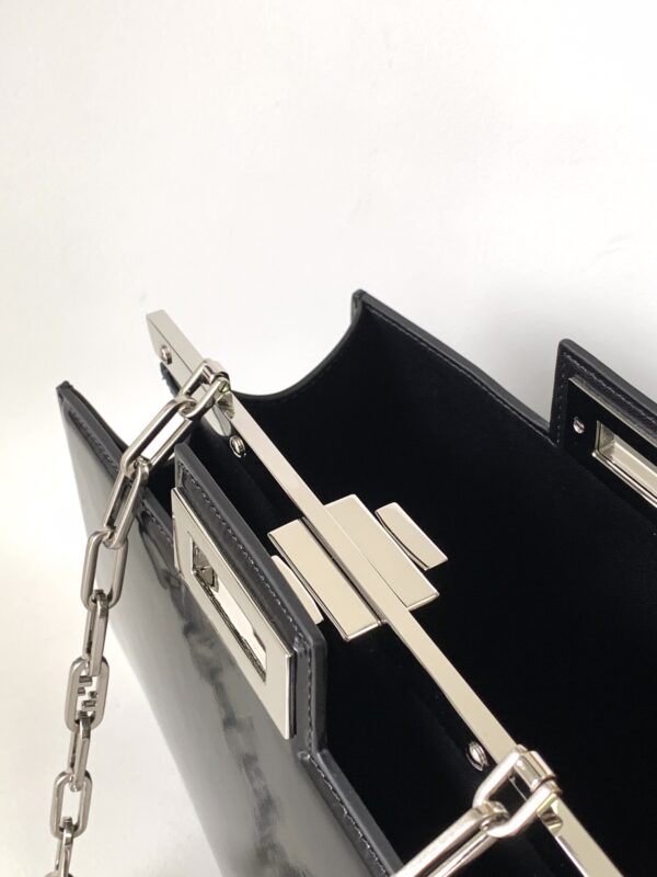 Fendi Peekaboo Cut Medium Bag - Black - Image 3