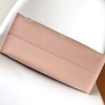 Louis Vuitton ONTHEGO Medium Handbag - Pink - Image 4