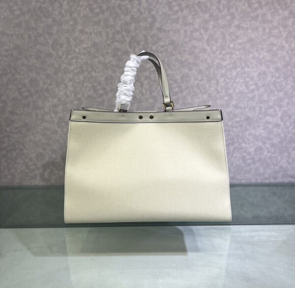 Fendi Peekaboo X-Tote Medium Handbag - Silver - Image 2