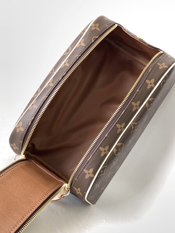Louis Vuitton Oversized Wash Bag - Image 2